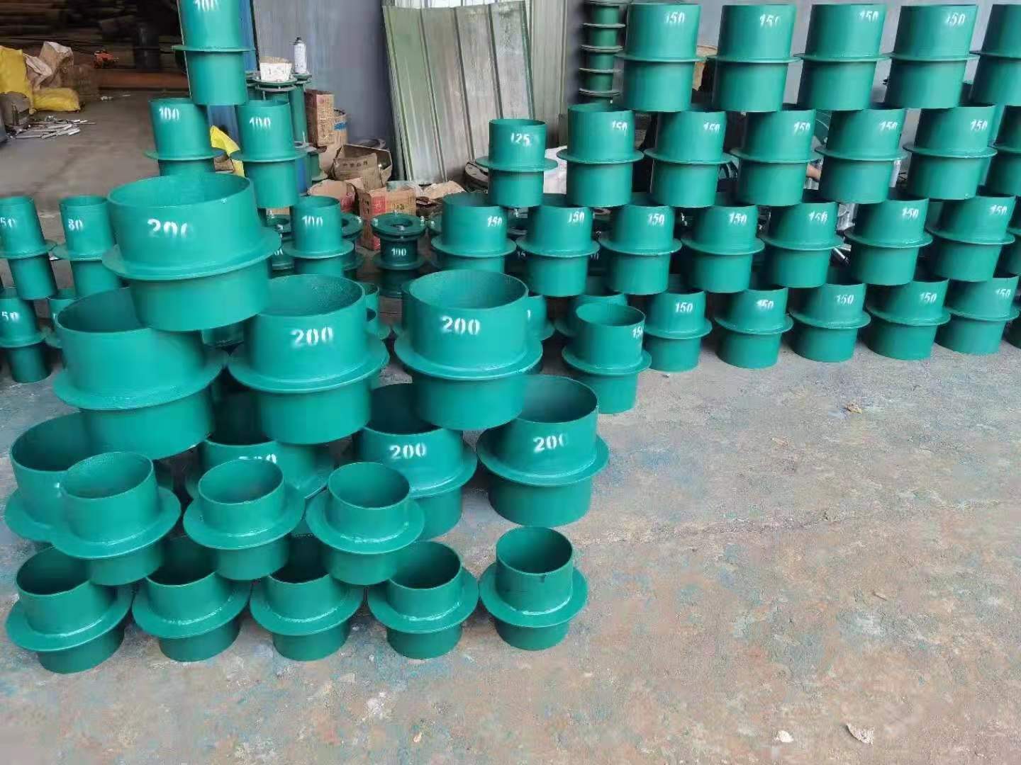 隨土建施工一齊安裝管道穿混凝土構造的剪力牆基礎、穿梁、穿異型
